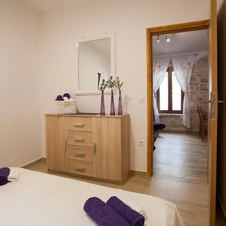 Διαμέρισμα Irma *