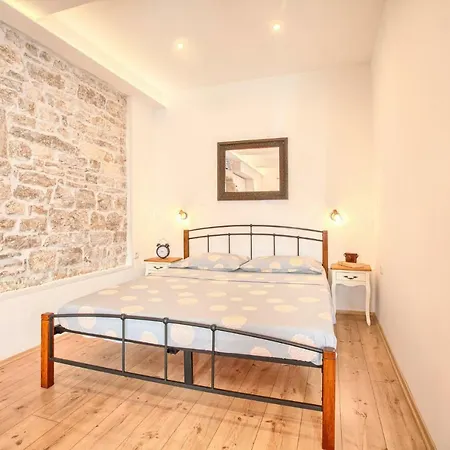 Irma Apartamento Pula