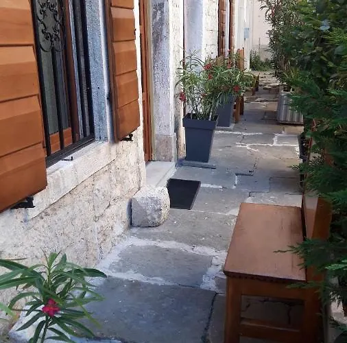 Irma Appartement Pula