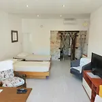 Irma Forum Apartments * プーラ