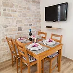 アパート Irma Forum Apartments *